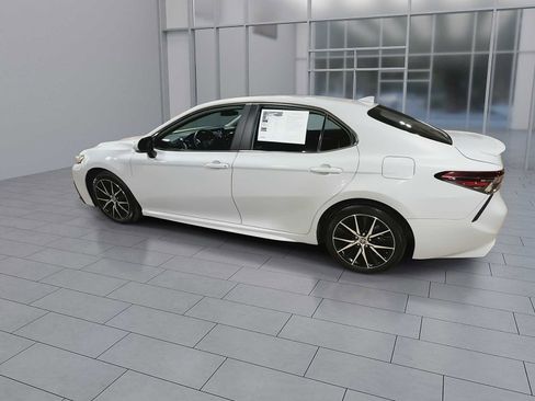 Used 2024 Toyota Camry SE FWD image 6