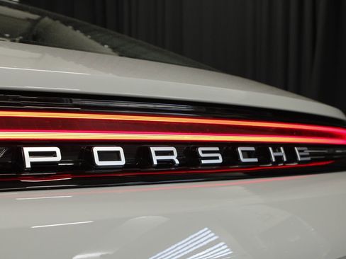 Certified 2025 Porsche Panamera 4 AWD/4WD image 22