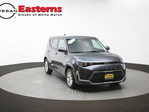 Used 2025 Kia Soul LX w/ LX Technology Package FWD image 49
