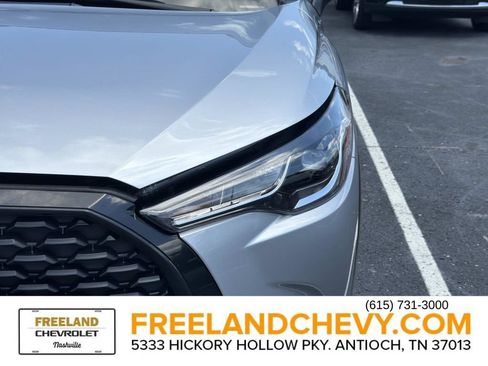 Used 2024 Toyota Corolla Cross LE FWD image 7