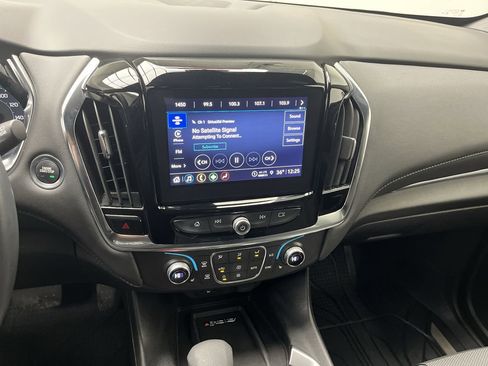 Certified 2023 Chevrolet Traverse LT image 18