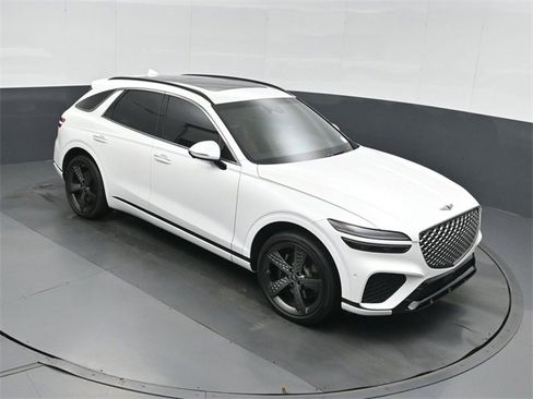 Used 2025 Genesis GV70 2.5T w/ Sport Prestige Package image 29