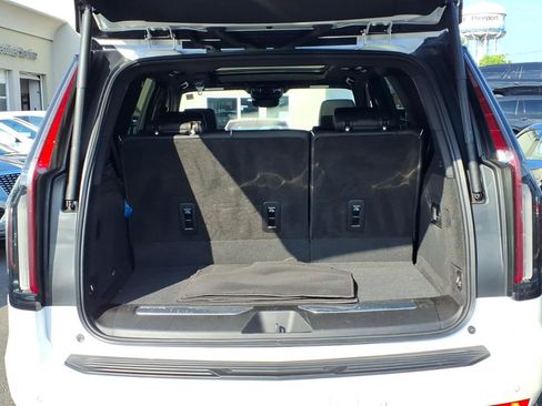 Certified 2024 Cadillac Escalade Premium Luxury w/ Performance Package AWD/4WD image 10