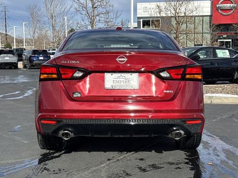 Certified 2024 Nissan Altima 2.5 SR w/ SR Premium Package image 16