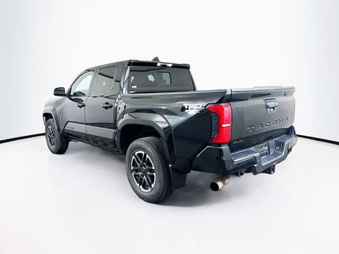 Used 2024 Toyota Tacoma TRD Sport w/ TRD Sport Upgrade Package AWD/4WD image 5