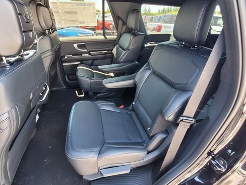 New 2026 Ford Expedition Platinum AWD/4WD image 6