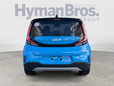 Used 2025 Kia Soul EX image 4