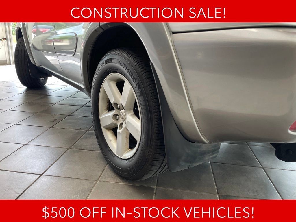 Used 2004 Toyota RAV4 4WD image 17