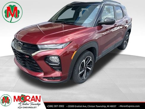 Used 2023 Chevrolet TrailBlazer RS w/ Sun and Liftgate Package AWD/4WD image 1