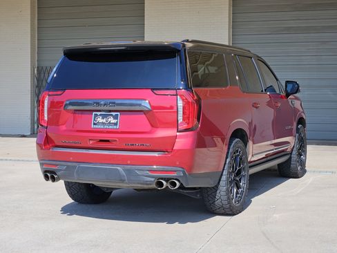 Used 2024 GMC Yukon XL Denali Ultimate image 8
