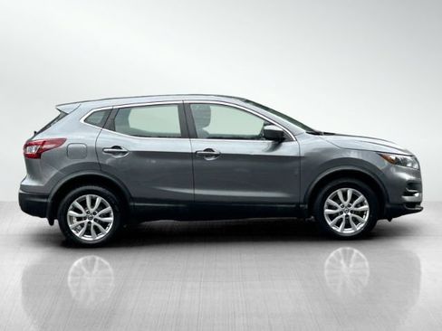 Used 2022 Nissan Rogue Sport S FWD image 3