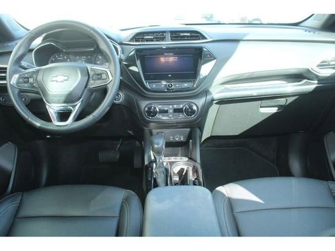 Used 2023 Chevrolet TrailBlazer ACTIV w/ Convenience Package image 14