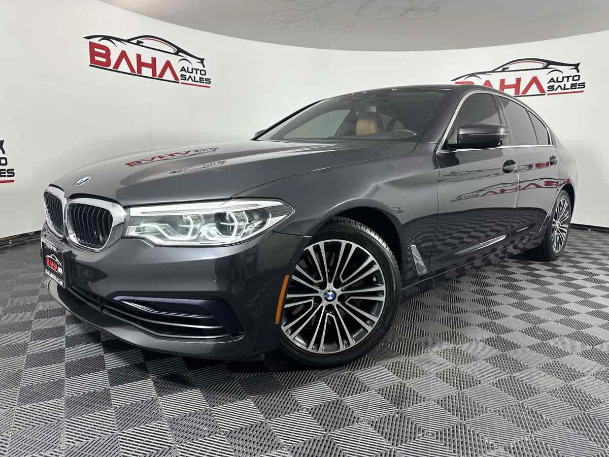 Used 2019 BMW 540i w/ Premium Package RWD image 2