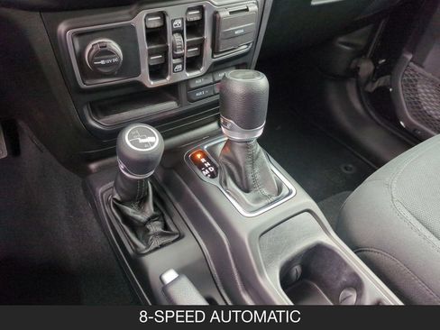 Used 2022 Jeep Wrangler Unlimited Sport AWD/4WD image 20