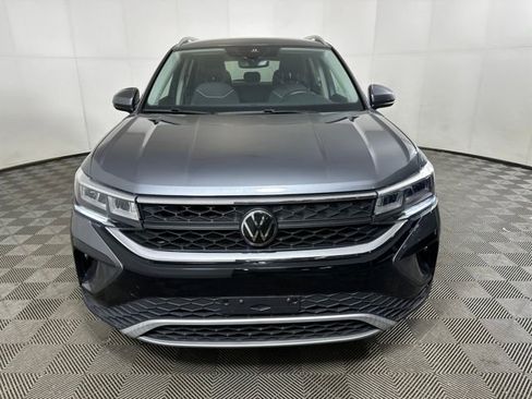 Used 2023 Volkswagen Taos SE image 8