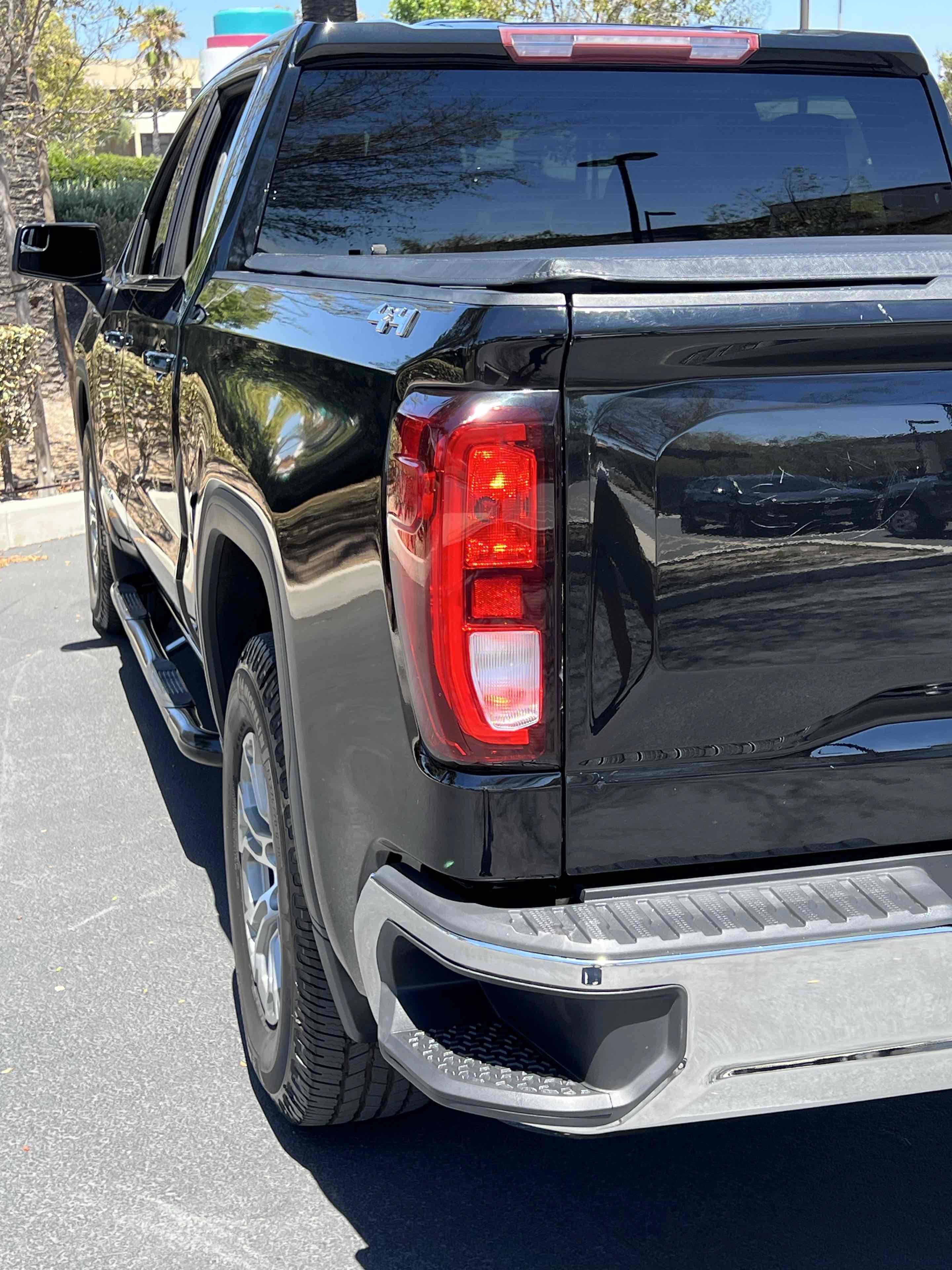 Used 2020 GMC Sierra 1500 SLE w/ SLE Value Package AWD/4WD image 55