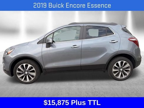 Used 2019 Buick Encore Essence AWD/4WD image 2