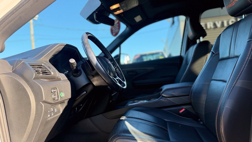 Used 2024 Honda Passport TrailSport image 16