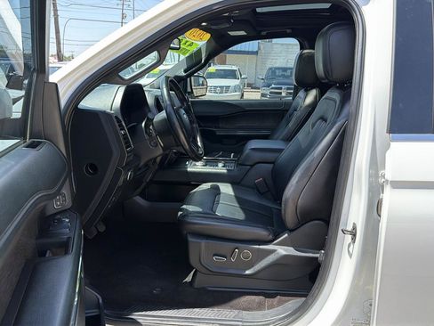 Used 2020 Ford Expedition Max Limited w/ Equipment Group 301A AWD/4WD image 9