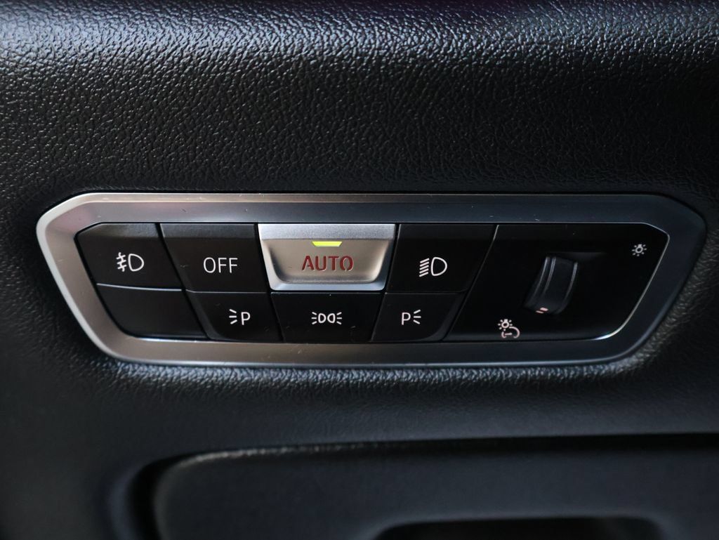 Used 2019 BMW X5 xDrive40i AWD/4WD image 38