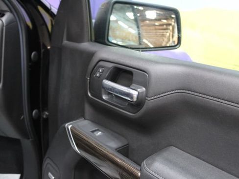 Used 2020 Chevrolet Silverado 1500 LT Trail Boss AWD/4WD image 11