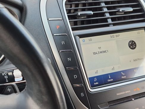 Used 2019 Lincoln Nautilus Reserve AWD/4WD image 34