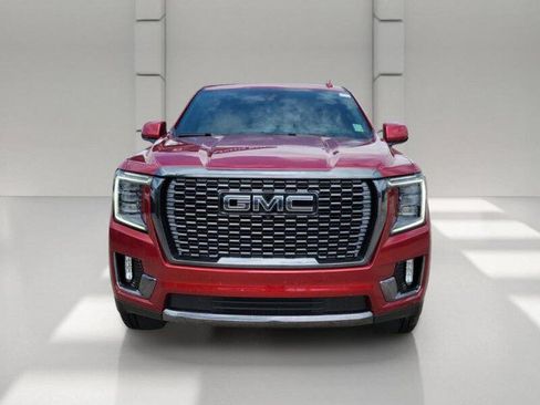 Used 2024 GMC Yukon Denali Ultimate AWD/4WD image 2