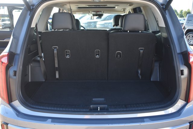 Used 2025 Kia Telluride S FWD image 17