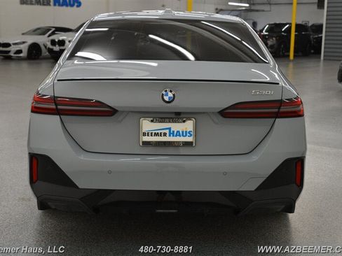 Used 2026 BMW 530i w/ M Sport Package RWD image 12
