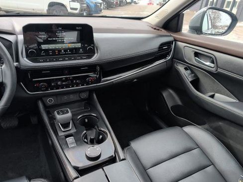 Certified 2023 Nissan Rogue SL w/ SL Premium Package image 14