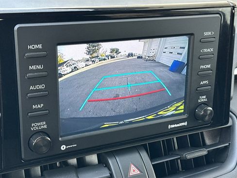 Used 2020 Toyota RAV4 LE image 21