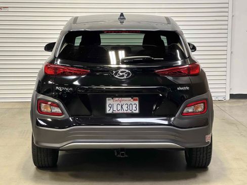 Used 2021 Hyundai Kona SEL w/ Cargo Package FWD image 28