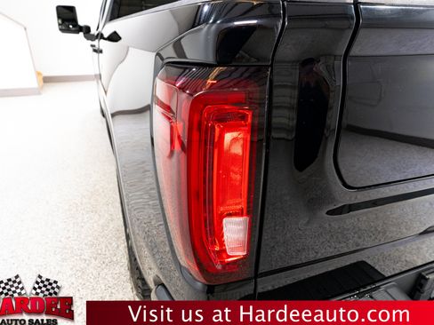 Used 2021 GMC Sierra 1500 AT4 w/ Technology Package AWD/4WD image 9