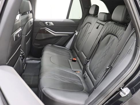 Used 2025 BMW X5 xDrive50e w/ M Sport Package image 32