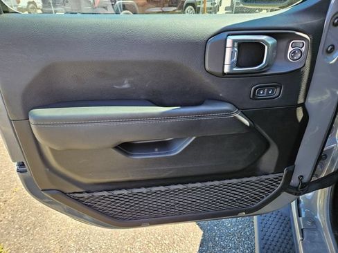 Used 2021 Jeep Wrangler Unlimited Sahara w/ Uconnect 4C Nav & Sound Group AWD/4WD image 24