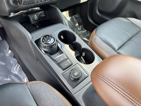 Used 2023 Ford Bronco Sport Outer Banks w/ Tech Package image 35