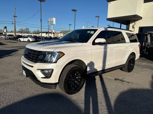 Used 2019 Ford Expedition Max XLT w/ Equipment Group 202A image 2