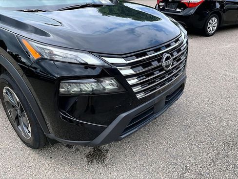 Used 2026 Nissan Rogue SV AWD/4WD image 8
