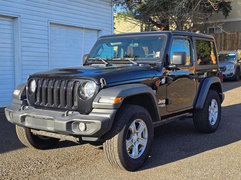 Used 2018 Jeep Wrangler Sport S image 38
