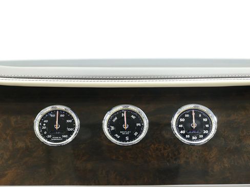 Used 2020 Bentley Flying Spur W12 image 46