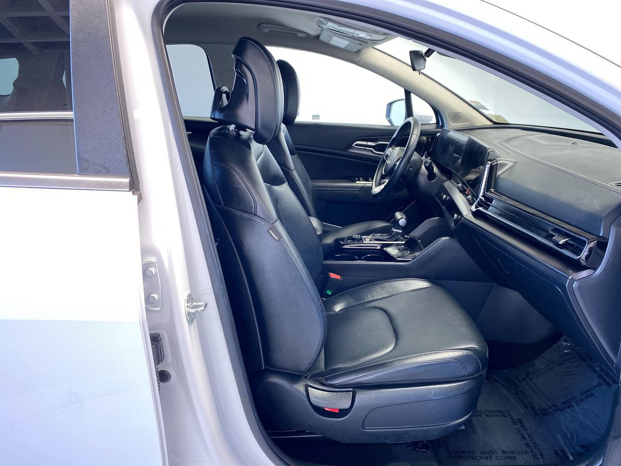 Certified 2025 Kia Sportage EX FWD image 28