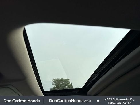 Used 2022 Honda CR-V Touring image 9