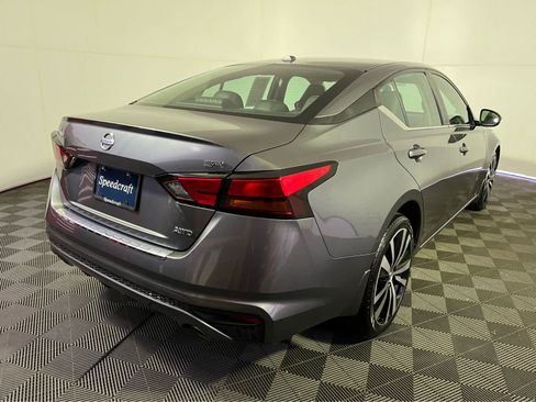 Used 2019 Nissan Altima 2.5 SR w/ SR Premium Package AWD/4WD image 7