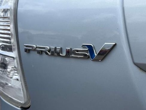 Used 2012 Toyota Prius V Three FWD image 7