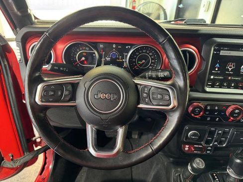 Used 2021 Jeep Wrangler Unlimited Rubicon AWD/4WD image 12
