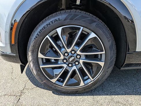 New 2026 Cadillac Optiq Sport 1 image 10