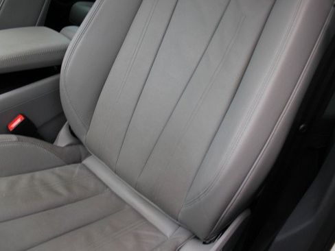 Used 2019 Audi A4 2.0T Premium FWD image 19