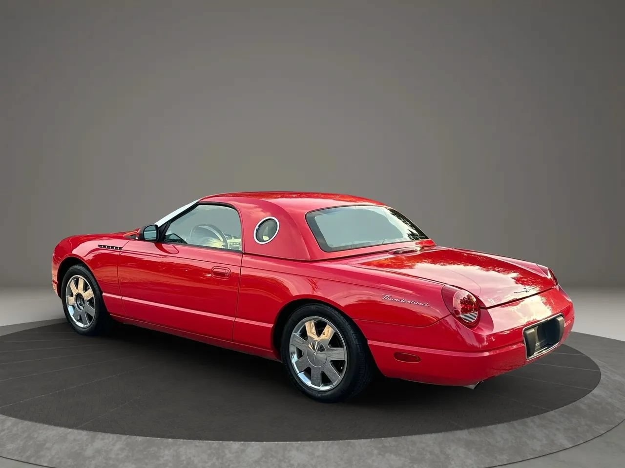 Used 2002 Ford Thunderbird RWD image 5