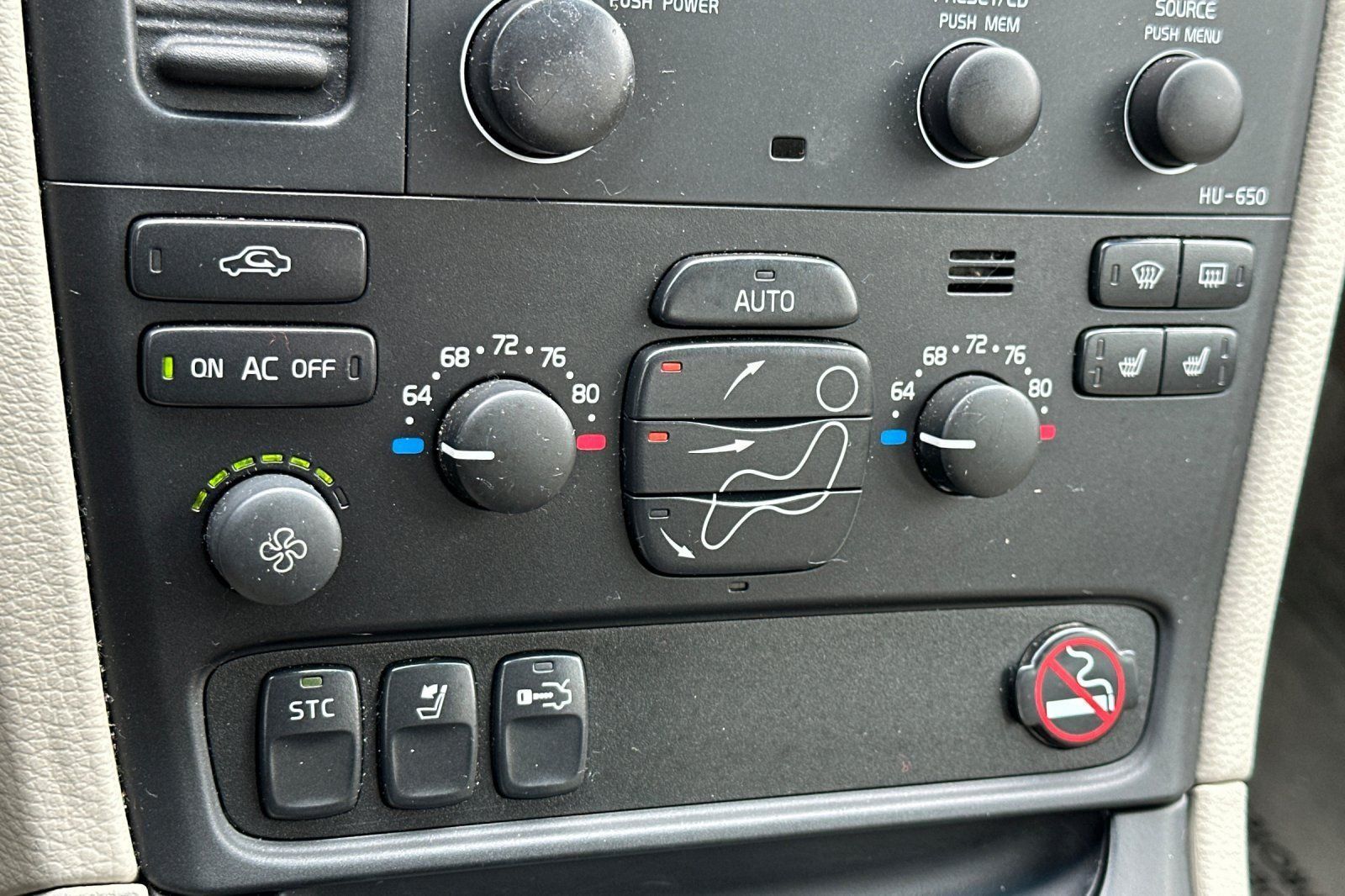 Used 2005 Volvo S80 2.5T FWD image 20