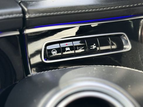 Used 2018 Mercedes-Benz S 560 Cabriolet image 30